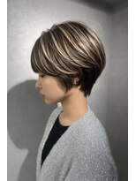 アイシー 関内(ICY)&nbsp;ICY秋成｢骨格矯正ショート&ハイライト｣