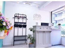 ソラリア ケアスペース(SOLARIA care space)の雰囲気(受付)