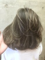 キー(kｅｙ)&nbsp;グレージュ