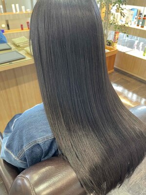 《美髪効果◎》お手入れが楽になり、ずっと触りたくなるようなナチュラルなストレートヘアを叶えます♪