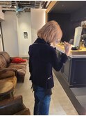 ホワイトブロンドマッシュボブ