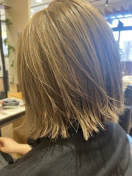 フレンズ 山鼻店(friend's) シャドールーツバレイヤージュ