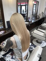 ムーブ(Moob)&nbsp;透明感抜群×艶感つるつるブロンドカラー【別府】