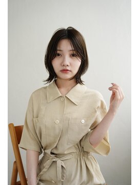 ジュール 新宿三丁目(Joule) 黒髪ロング/グレーベージュ/レイヤーロング/新宿駅