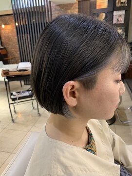 ルーウィン(LE WIN) ショートカット×ショートボブ×前髪あり20代30代インナーカラー