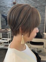 ヘアーアンドビューティーガーデン(HAIR AND BEAUTY GARDEN)&nbsp;大人ショートボブグレイカラー白髪染め白髪ぼかしハイライト40代