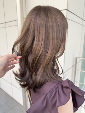 ティエラ 原宿 表参道(Tierra) 〈Tierra毛利仁美〉軽やかな外ハネミディヘア
