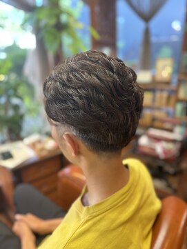 きらめく 爽やかメンズパーマ