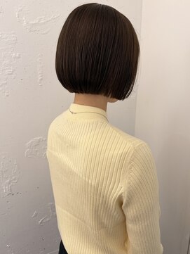カウチ 板橋本町店(kauti) 柔らかベージュとぱつっとボブ