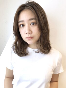 アイティー バイ アルバム 中野店(IT by ALBUM) ナチュラルミディ_オリーブカラーハイライトカラー_27620