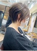 美シルエット・大人ショートボブ・アッシュグレージュ【BISA】