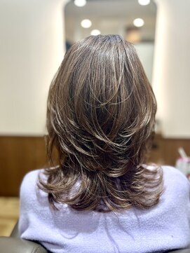 ファミリア ボンド(familiar BOND) 伸ばし途中でも楽しめるレイヤースタイル