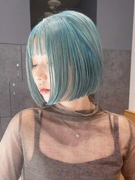 シオン(shion) 似合わせカットメルティカラーホワイトブロンド_ba423171