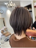 襟足長めショートスタイル☆サンドベージュカラー