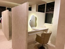 プランツヘアー 高宮店(Plants hair)の雰囲気（半個室のお部屋で一目を気にせず贅沢なプライベート空間）