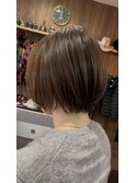 ショートボブ