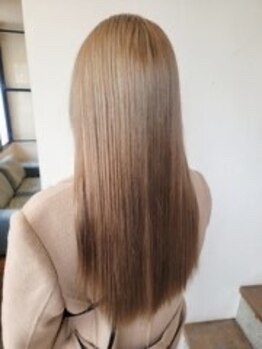 ルーム(ROOM)の写真/ハイレベル×ハイクオリティな技術を体験*柔らかな美髪を手に入れてクセ毛やスタイリングのお悩み解消へ♪