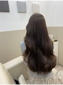 美髪縮毛矯正を当てた後でも可能な巻き髪清楚なロングヘア