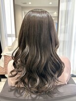 アンベリールフルー(EMBELLIR fleur)&nbsp;ツヤ×透明感カラー【ヘーゼルナッツベージュ】