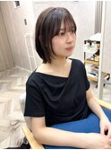 [レイヤーボブ/オリーブグレージュ]