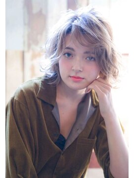 エース (ACE) ACE LA プラチナグレージュ×流しバング