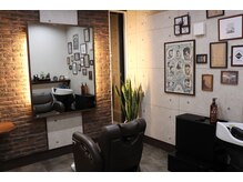 グルーミングヘアー イッサ(Grooming Hair ISSA)の雰囲気（ゆったりスペースの個室で、寛ぎの時間を。）