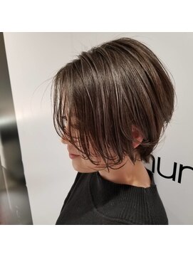 マニクレアーレ 北千住店(mani CREARE) 細めのハイライト