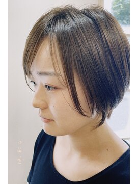 ネイロ(NE/LO) 小顔に見えるショート
