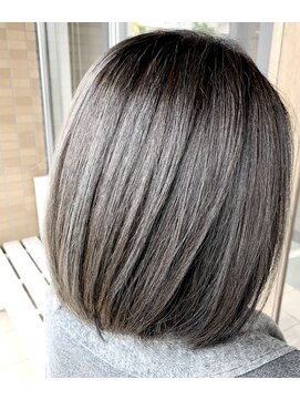 トリニティ(trinity) 赤み除去カラー・濃いめアッシュ・オリーブ【豊見城・与那原】