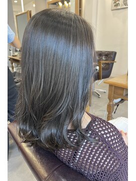 レイリー(LAiLy) オリーブグレージュ