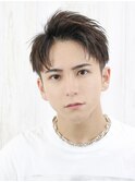 短髪アップバングツーブロック刈り上げ爽やかショート