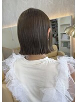 フローラ(FLORA) 切りっぱなしボブ