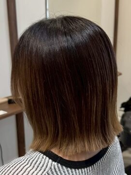 ルイ(ROUIS produced by LUCK 津田沼) ROUIS津田沼 グラデーションブリーチ