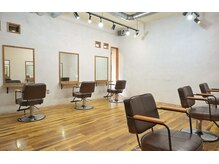 [セット面]男女別々のセット面で気兼ねなくお話しをお楽しみ下さい♪