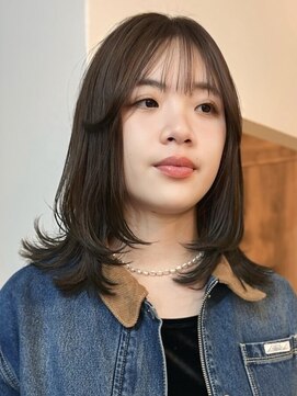 レイヤー オリーブベージュ 透明感カラー 中明度カラー 10代20代