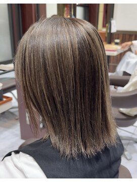 フークフーク(HOEK HOEK) ◎ベージュで白髪ぼかしカラー