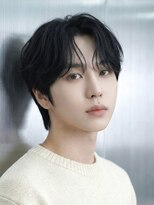 ノラキチジョウジ(NORA KICHIJOJI)&nbsp;韓国マッシュセンターパート黒髪ビジネスアップバングショート