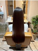  しなやかに揺れるロングストレート透明感あふれる透明感カラー
