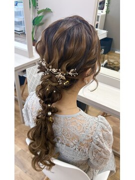 ジェミータ 横浜 編み下ろし【横浜ヘアセット/ヘアメイク/結婚式】