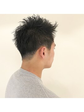 デフィー(DEFY) 束感ショート