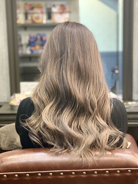 ジョージグランデ(JO-JI grande) 《久場川俊》ハイライト×ミルクティーベージュ