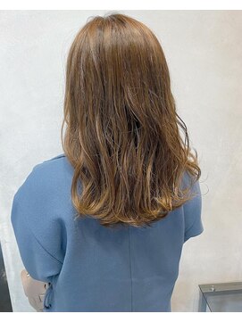 フィオーレ ヘアデザイン(FIORE hair design) ベージュ/セミロング/アッシュベージュ