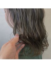 【ハイライトカラー】ナチュラルにも個性的にも◎