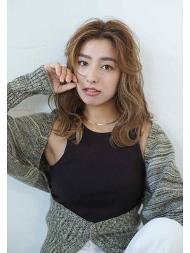 シェル 国分寺(shell) くびレイヤーエモージュシルキーベージュデザインカラー/国分寺