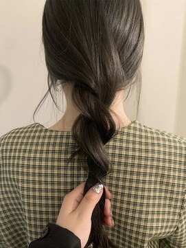 ユニコ(unico) オリーブグレージュ/透明感カラー