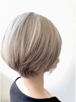 髪質・クセを見極めてカット。あなたの魅力を最大限に引き出します！毎日のお手入れも簡単なのが嬉しい◎
