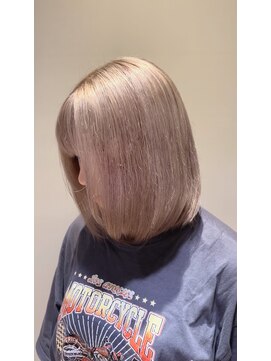 アンチェ(Anche) ベージュカラー