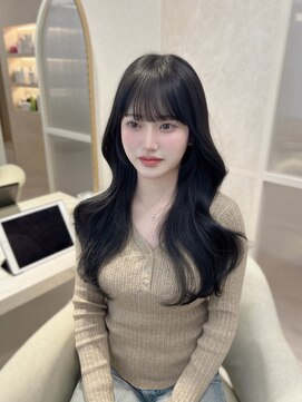 ヴェイナゴヤ(VEYY. nagoya) ブルーブラック/ブリーチなし/韓国/レイヤーカット/前髪/くびれ