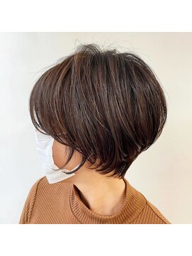 ヴィオラカラー(VIOLLA COLOR) 柔らかベージュ×ショートボブ/小倉