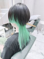デイズ(days)&nbsp;ロングウルフヘア/インナーカラーグリーンカラー